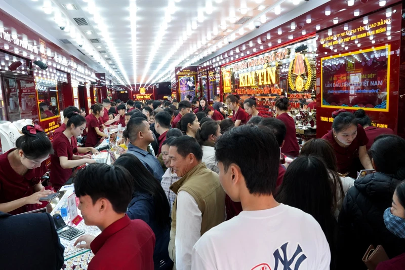 Bản tin thị trường vàng sáng 9/3/2026: Giá vàng đồng loạt giảm